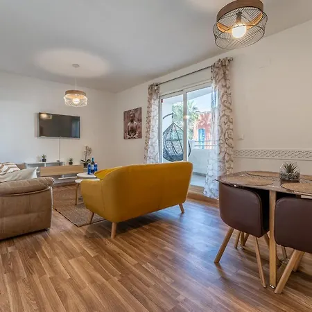 Spacious 2bed Family In Puerto Marina Διαμέρισμα